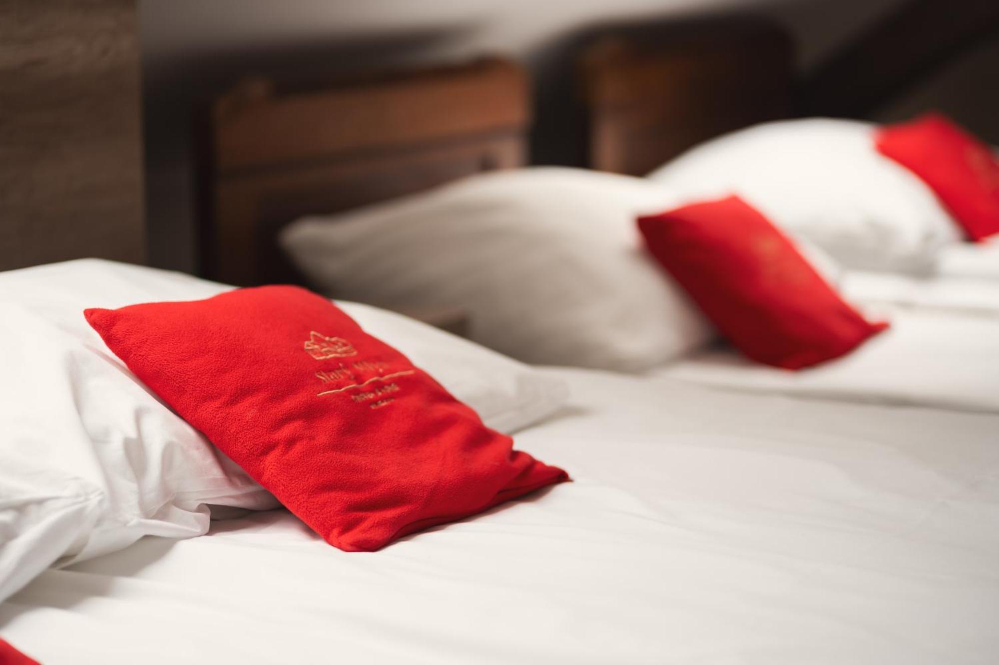 Stary Mlyn Strzeszyn Hotel Łubowo Kültér fotó